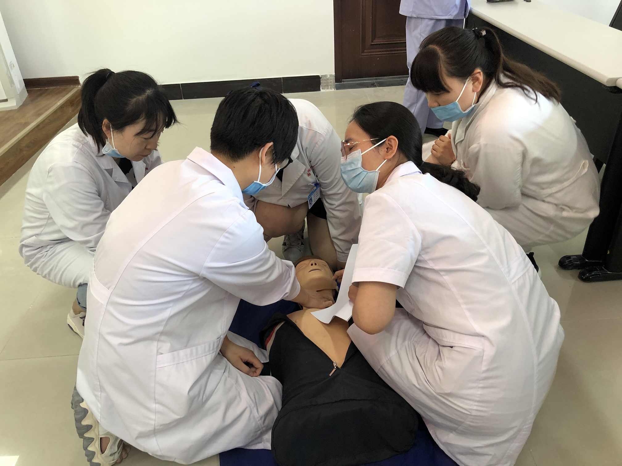 西安北车医院开展 2022年窗口科室双人心肺复苏培训会